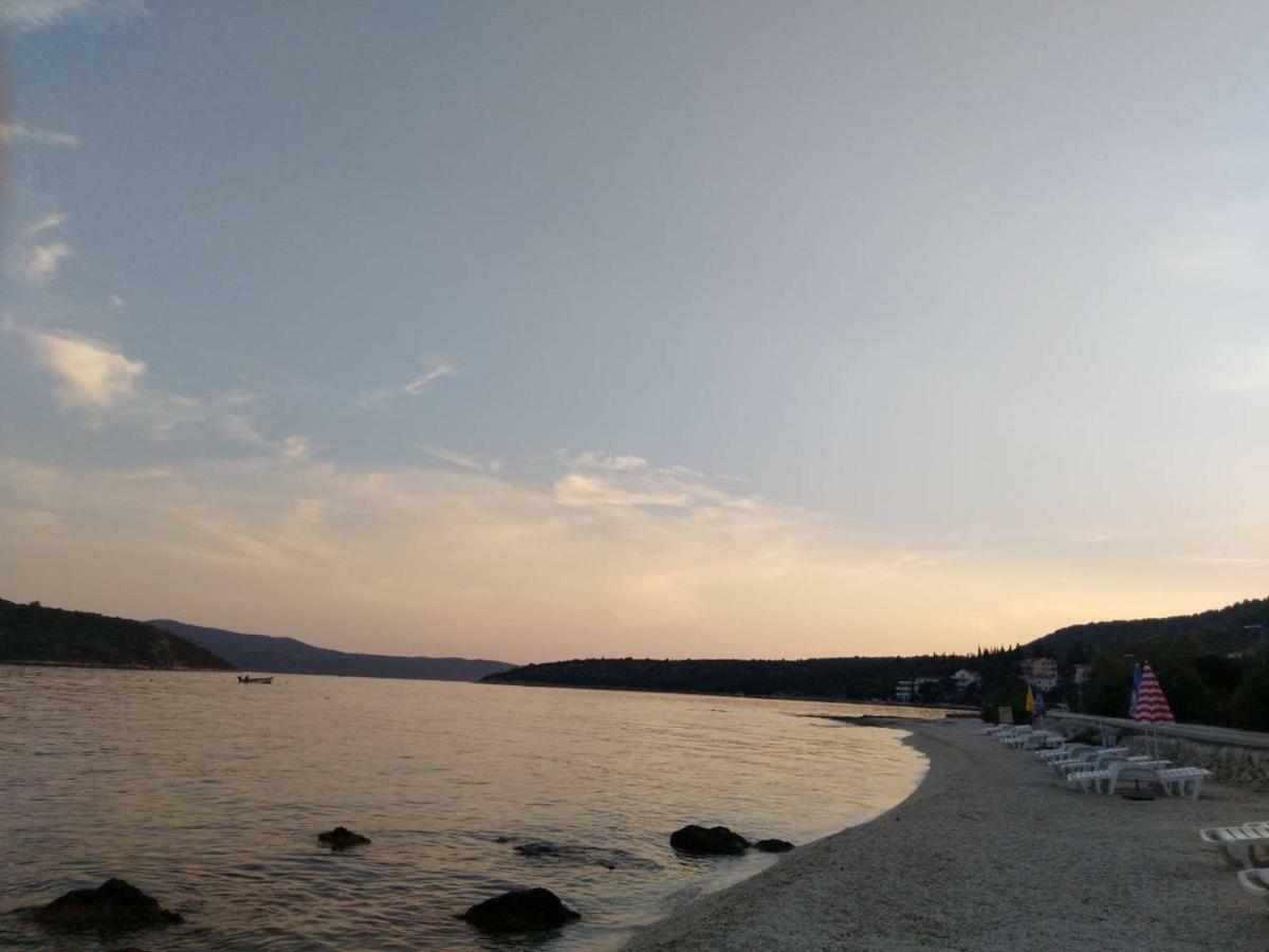 Apartments Sisevic - Comfort Apartments With Balconies And Sea View Slano Εξωτερικό φωτογραφία